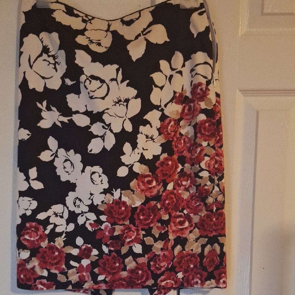 Black and White Mini Pencil Skirt for Cocktail